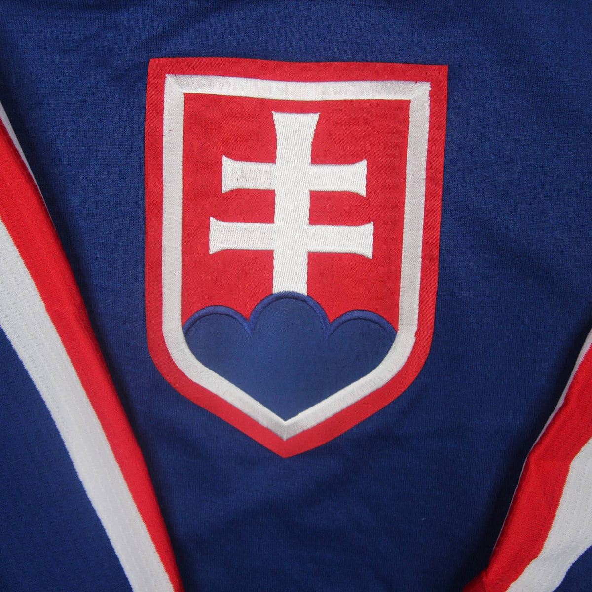 Vintage Nike Slovakia All Sewn Hockey Jersey - L – Jak of all Vintage