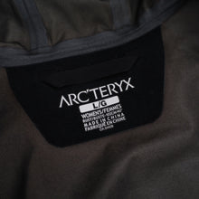 Load image into Gallery viewer, Arc&#39;teryx Codetta Gortex Coat - WMNS L