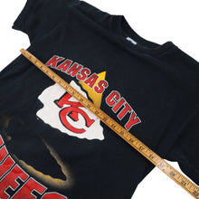 Load image into Gallery viewer, Vintage Starter Kansas City Chiefs Graphic T Shirt - M