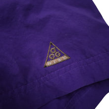Load image into Gallery viewer, Vintage 90s Nike ACG  Adventure Shorts - S