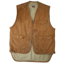 Load image into Gallery viewer, True Vintage Distressed Western Trails Bend Oregon Sportsman Vest - M