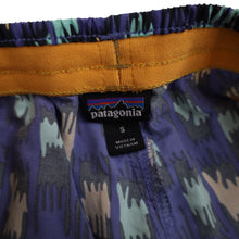 Load image into Gallery viewer, Patagonia Allover Design Hiking Running Adventure Shorts - WMNS S
