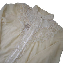Load image into Gallery viewer, Vintage Gunne Sax Jessica's Gunnies Lace Button Up Shirt - W7