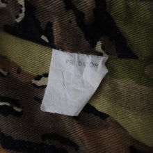 Load image into Gallery viewer, Vintage Predator Camo Shirt Jacket - XL