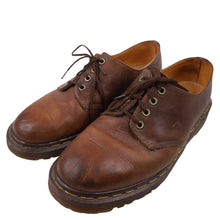 Load image into Gallery viewer, Vintage Dr.Martens England Made Leather Oxford Shoes - M8