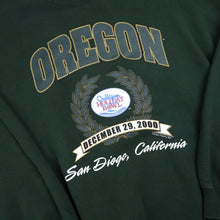 Load image into Gallery viewer, Vintage Y2k University of Oregon Ducks Holiday Bowl Sweatshirt - L