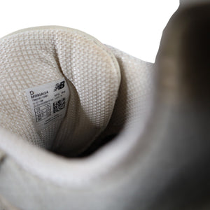 New Balance 990v4 Angora Sneakers - M12