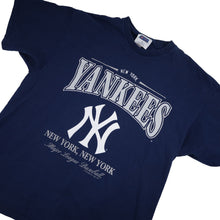 Load image into Gallery viewer, Vintage MLB New York Yankees Graphic T Shirt - L