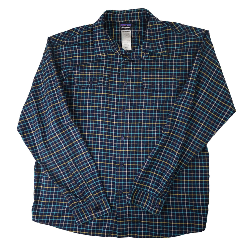 Patagonia Organic Cotton Button Down Shirt - L