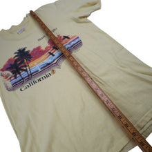 Load image into Gallery viewer, Vintage '82 San Diego California Graphic Tourist T Shirt - M