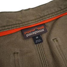 Load image into Gallery viewer, Patagonia Heavy Canvas Cargo Adventure Shorts - 38"