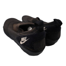 Load image into Gallery viewer, Vintage 1994 Nike Aqua Socks Water Shoes - M7
