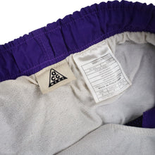 Load image into Gallery viewer, Vintage 90s Nike ACG  Adventure Shorts - S
