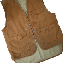 Load image into Gallery viewer, True Vintage Distressed Western Trails Bend Oregon Sportsman Vest - M