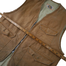 Load image into Gallery viewer, True Vintage Distressed Western Trails Bend Oregon Sportsman Vest - M