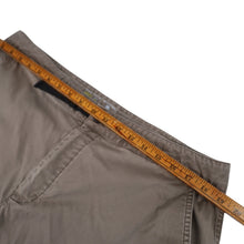 Load image into Gallery viewer, Mountain Hardwear Belted Adventure Shorts - XL
