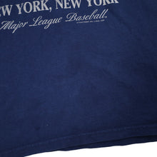 Load image into Gallery viewer, Vintage MLB New York Yankees Graphic T Shirt - L