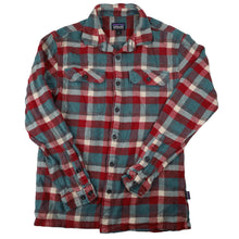 Load image into Gallery viewer, Patagonia Organic Cotton Plaid Flannel Shirt - S