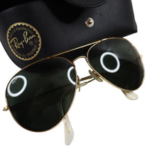 Load image into Gallery viewer, Vintage B&amp;L Bausch Lomb Rayban Aviator Sunglasses - OS