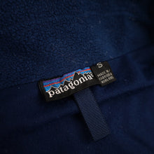 Load image into Gallery viewer, Vintage Patagonia Soft Shell Fleece Lined Jacket