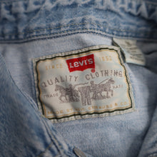 Load image into Gallery viewer, Vintage Levi&#39;s Red Tab Denim Button Down Shirt - L