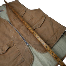 Load image into Gallery viewer, True Vintage Distressed Western Trails Bend Oregon Sportsman Vest - M