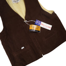 Load image into Gallery viewer, NWT True Vintage Grais Sherpa lined Suede Vest - L
