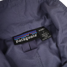 Load image into Gallery viewer, Vintage Patagonia Light Weight Soft Shell Jacket - WMNS L