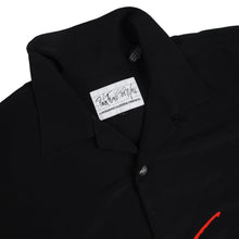 Load image into Gallery viewer, Vintage Y2k Dragonfly Pink Floyd The Wall TV Button Up Shirt - XL