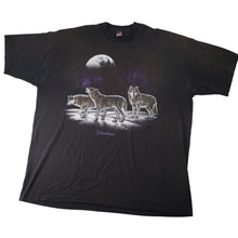 Load image into Gallery viewer, Vintage Wolf Night Scene Graphic T Shirt - XXL