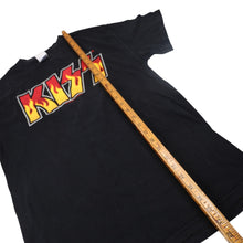 Load image into Gallery viewer, Vintage Y2k Kiss Spellout Flame Graphic Band T Shirt - M