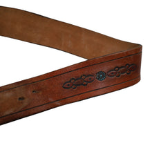 Load image into Gallery viewer, True Vintage 70s Brass Arrow Head Belt Buckle and Embossed Belt - 36"-38"
