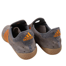 Load image into Gallery viewer, Vintage Y2k Adidas Chen Tao Sneakers - W7