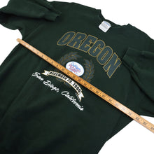 Load image into Gallery viewer, Vintage Y2k University of Oregon Ducks Holiday Bowl Sweatshirt - L