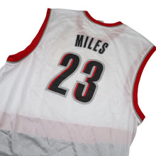 Load image into Gallery viewer, Vintage 90s Reebok Portland Blazers #23 Darius Miles Basketball Jersey - XL