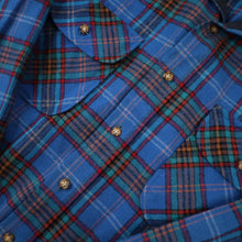 Load image into Gallery viewer, Vintage Pendleton %100 Wool Plaid Button Up Shirt - M