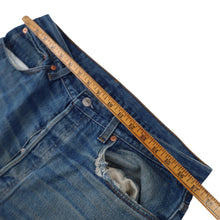 Load image into Gallery viewer, Vintage Distressed Levis 501xx USA Made Denim Jeans