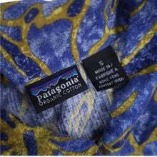 Load image into Gallery viewer, Vintage Patagonia Organic Cotton Floral Hawaiian Shirt - S