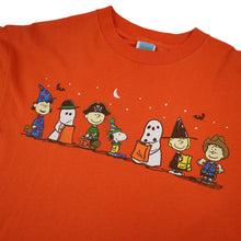 Load image into Gallery viewer, Vintage Peanuts Halloween Graphic T Shirt - L