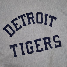 Load image into Gallery viewer, Vintage Champion Detroit Tigers Reverse Weave Sweatshirt - L