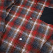 Load image into Gallery viewer, Pendleton Shadow Plaid Polyfill Quilted Wool Shirt Jacket - M