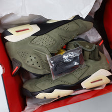 Load image into Gallery viewer, Travis Scott x Nike Air Jordan Olives - M11