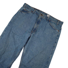 Load image into Gallery viewer, Vintage Levi's 505 Straight Leg Orange Tab Denim Jeans - 40"x32"