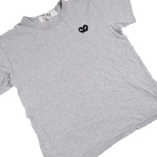 Load image into Gallery viewer, Comme Des Garcons Play Heart Patch Graphic T Shirt - M