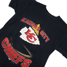 Load image into Gallery viewer, Vintage Starter Kansas City Chiefs Graphic T Shirt - M