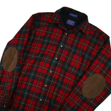 Load image into Gallery viewer, Pendleton %100 Wool Flannel Boyd Tartan Trail Shirt - M