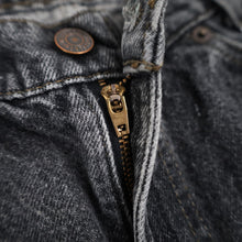 Load image into Gallery viewer, Vintage Levis 505 Classic Fit Student Orange Tab Denim Jeans