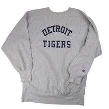 Load image into Gallery viewer, Vintage Champion Detroit Tigers Reverse Weave Sweatshirt - L
