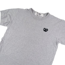 Load image into Gallery viewer, Comme Des Garcons Play Heart Patch Graphic T Shirt - M