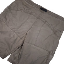 Load image into Gallery viewer, Mountain Hardwear Belted Adventure Shorts - XL